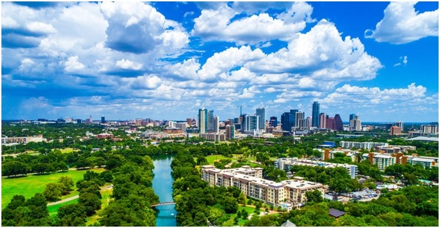 3 Advantages of Investing in Middle-Market Commercial Real Estate in 2020